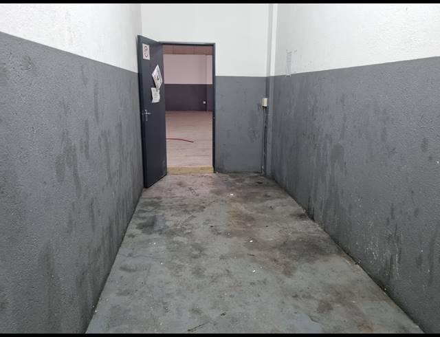 539M² WAREHOUSE TO LET IN VINTONIA